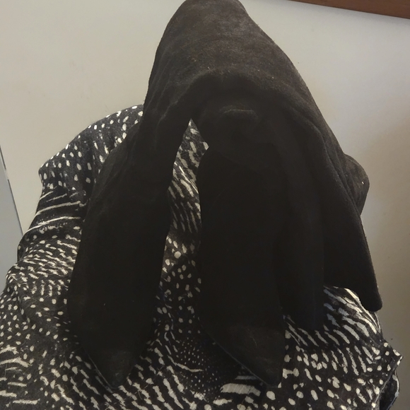 Great condition thigh high black boots - Picture 2 of 2